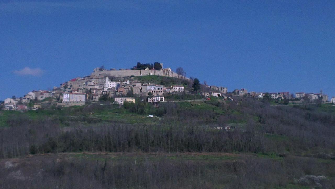 Ruine-Motovun Dh Villa Kültér fotó